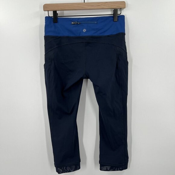Lululemon Illumina Crop - Picture 11 of 12